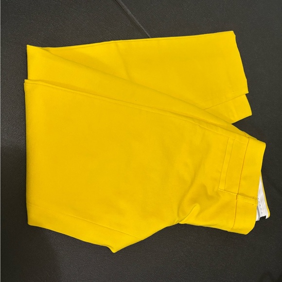 Banana Republic - Yellow Women's Pants - Picture 2 of 6